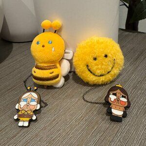 Lot of 2 CryBaby Crying for Love Pins (Baby Brown & I'll Bring You a Flower)